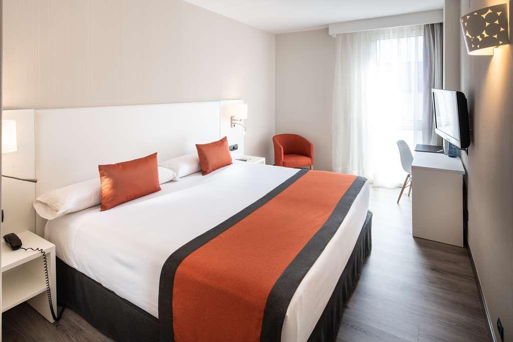 Hotel Catalonia Bristol San Andrés de la Barca Zimmer foto